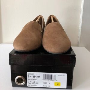 IMAN RICH CAMEL SUEDE FLATS 8M PADED INSOLES 8M